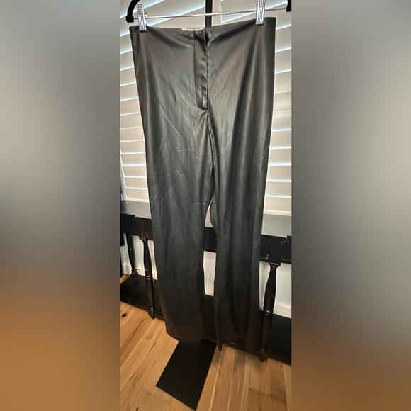 Finders Keepers | Layla Pant - Picture 3 of 5